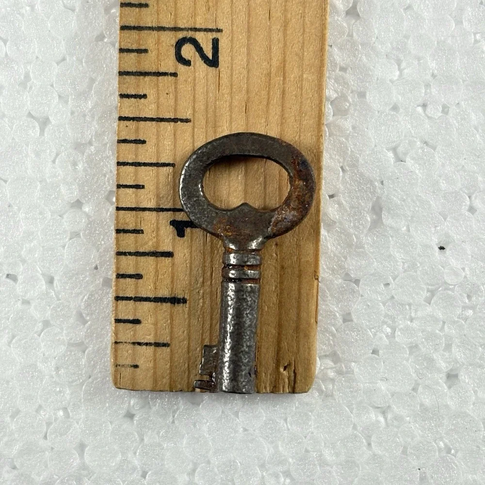 VTG Lot 3 Skeleton Keys Antique Brass Iron Cabinet Trunk Steampunk Craft Decor‎